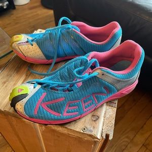 Keen trail hiking walking shoes